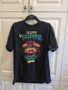 Disney Parks 2023 Happy Halloween Mickey Mouse Pumpkin T-Shirt Medium Unisex